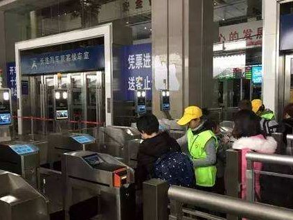 成都车站人行道闸